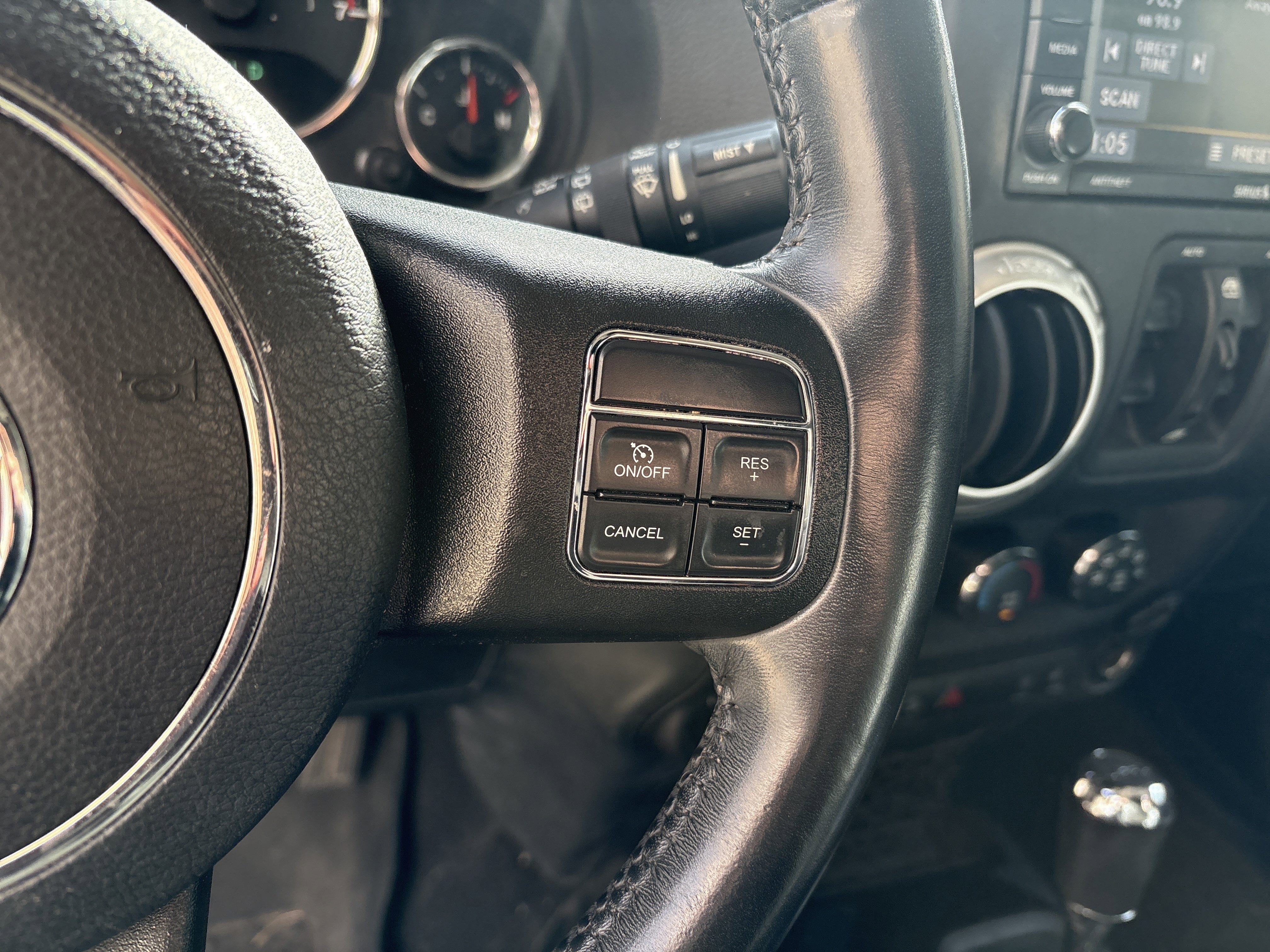 Used 2018 Jeep Wrangler Unlimited Rubicon w/ Cold Weather Group image 20