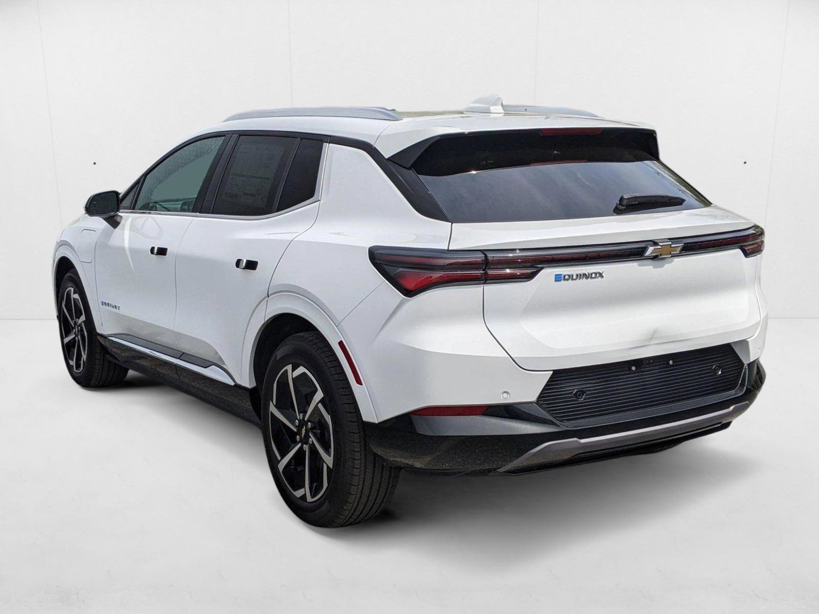 New 2025 Chevrolet Equinox EV LT FWD image 8
