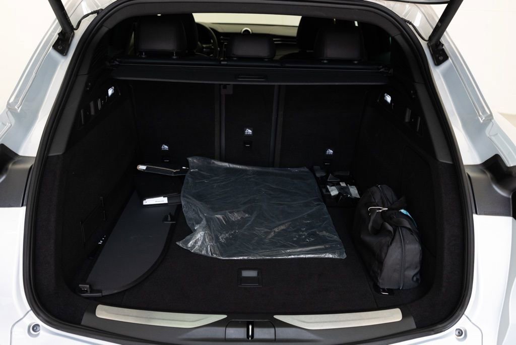 Used 2024 Maserati Grecale GT image 68