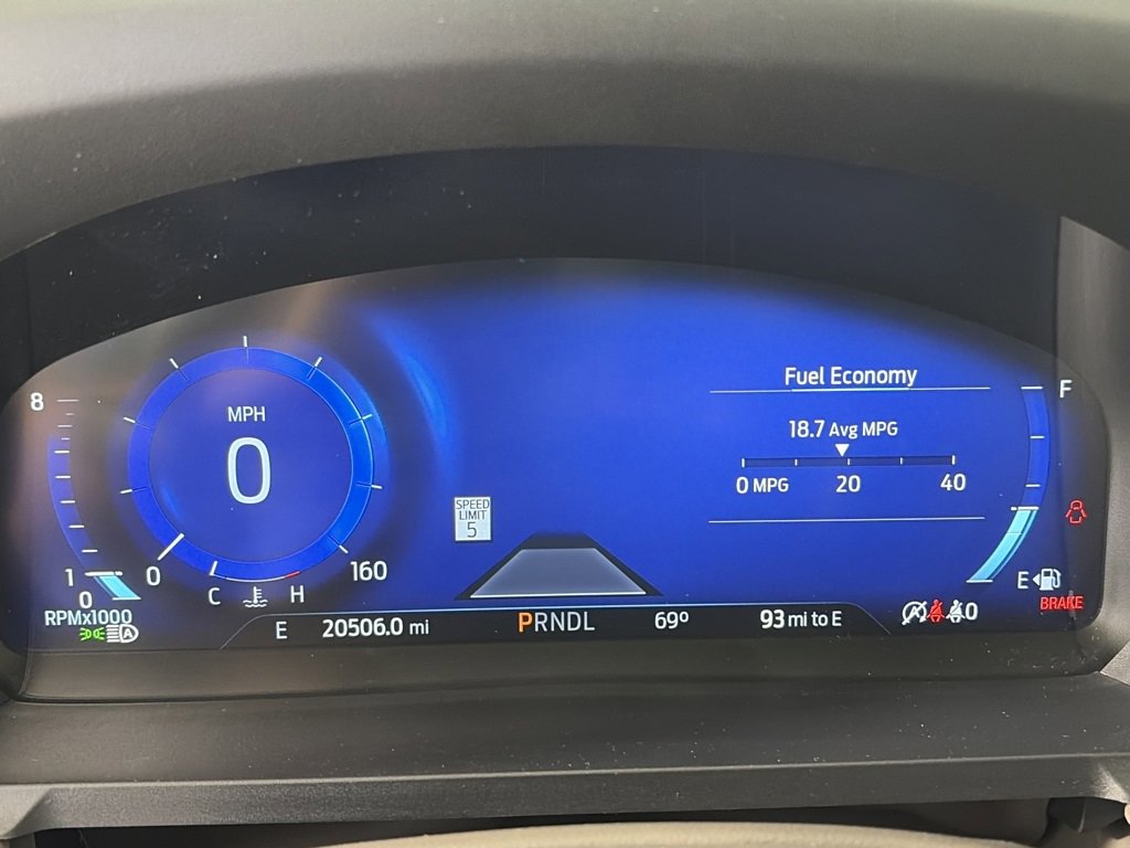 Certified 2022 Ford Explorer Platinum w/ Equipment Group 601A image 15