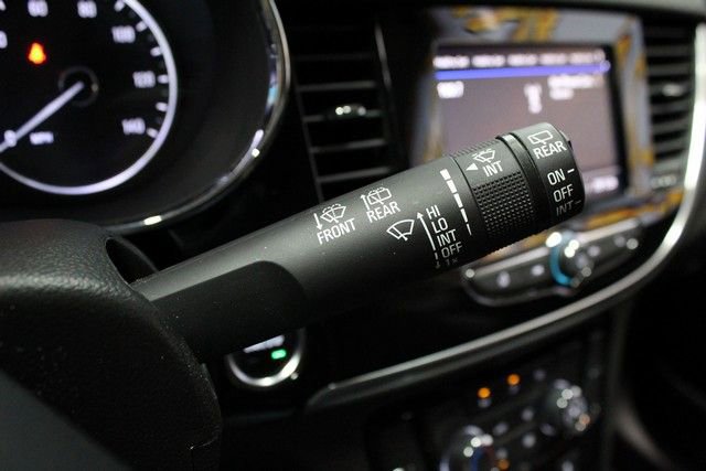 Used 2022 Buick Encore Preferred w/ Safety Package AWD/4WD image 24