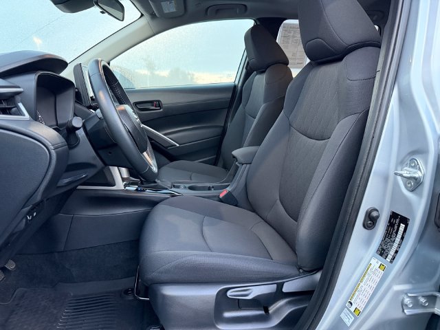 Certified 2025 Toyota Corolla Cross LE w/ Moonroof Package FWD image 14
