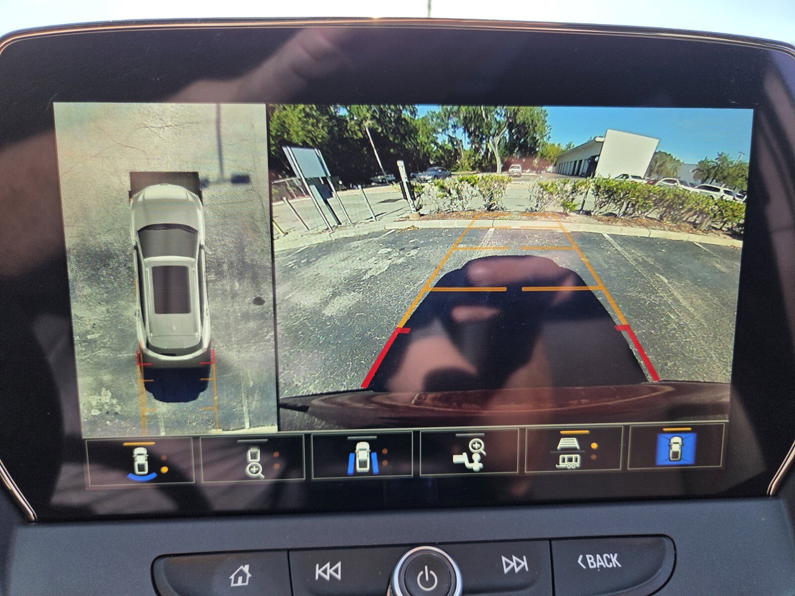 Used 2023 Chevrolet Blazer RS w/ Driver Confidence II Package FWD image 25