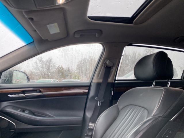 Used 2019 Genesis G90 3.3T Premium image 6