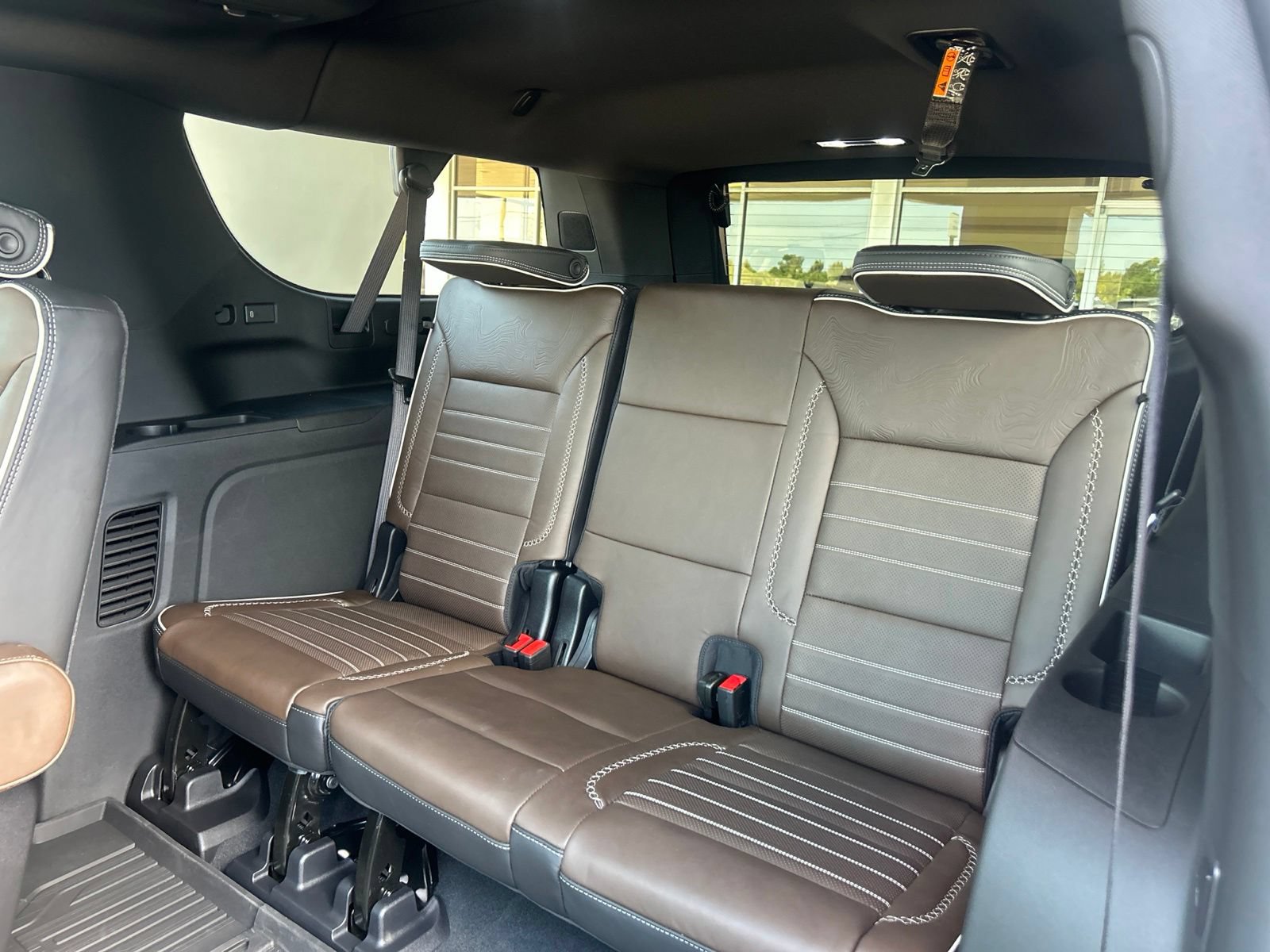 New 2026 GMC Yukon XL Denali Ultimate w/ LPO, Floor Liner Package AWD/4WD image 13