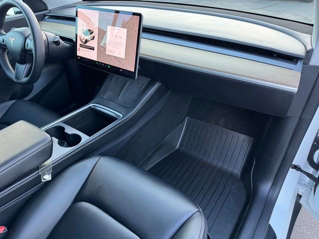 Used 2021 Tesla Model Y Performance image 5