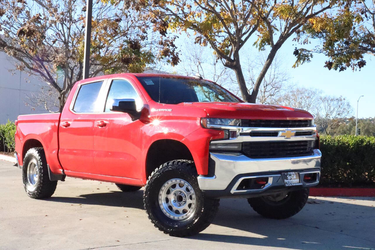 Used 2020 Chevrolet Silverado 1500 LT w/ Convenience Package image 2