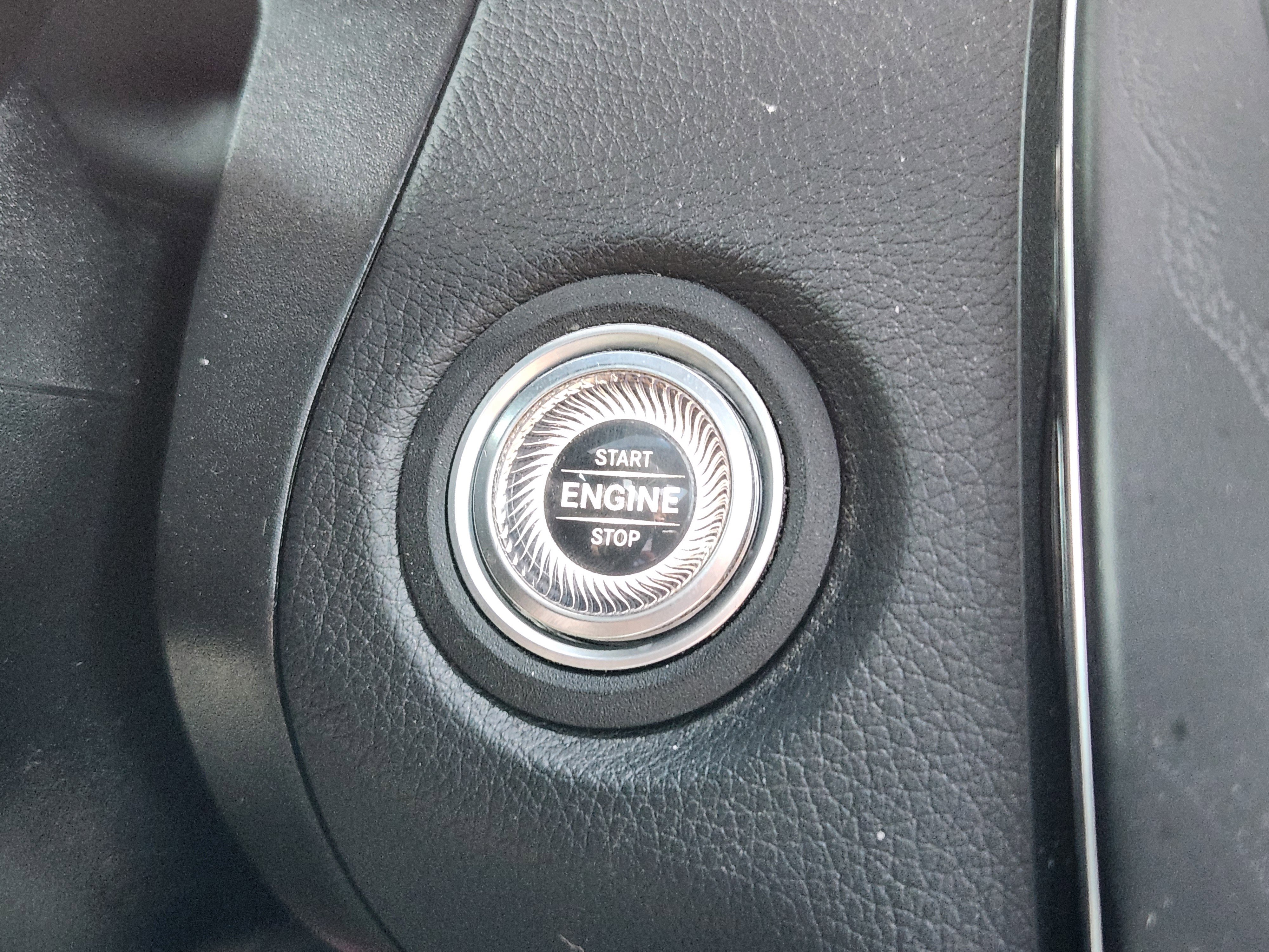 Used 2020 Mercedes-Benz GLC 300 4MATIC Coupe image 32