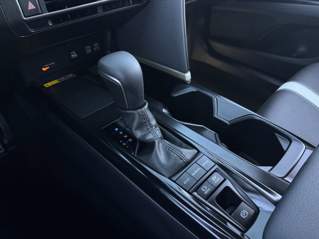 Used 2026 Toyota Camry SE w/ Convenience Package image 19