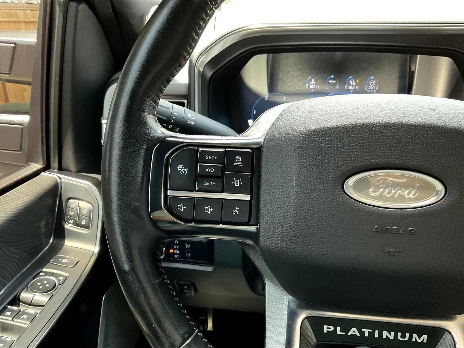 Used 2023 Ford F450 Platinum w/ FX4 Off-Road Package AWD/4WD image 20