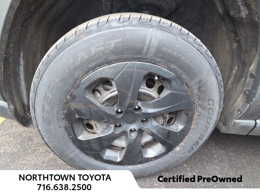 Used 2022 Toyota RAV4 LE image 12