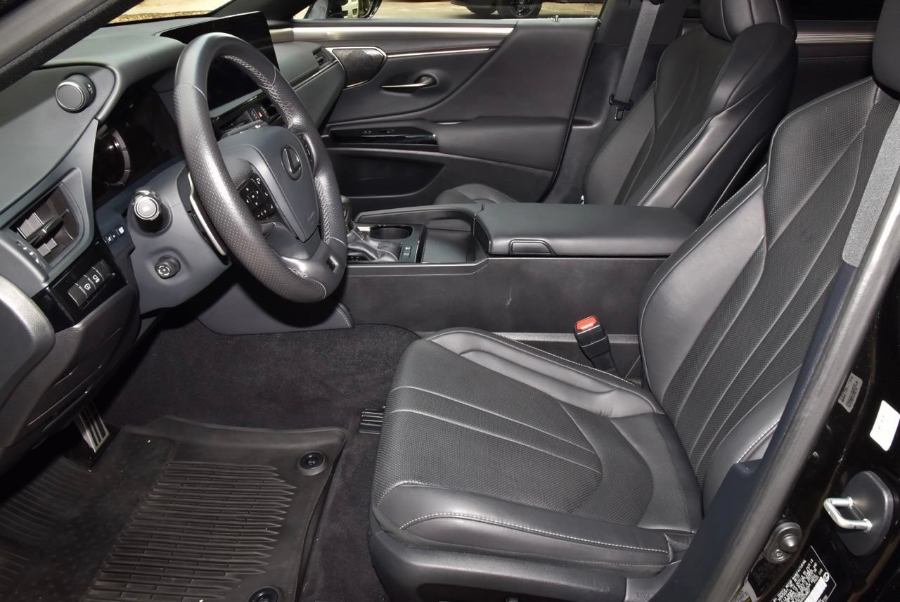 Used 2024 Lexus ES 300h F Sport w/ Accessory Package (Z1) FWD image 13
