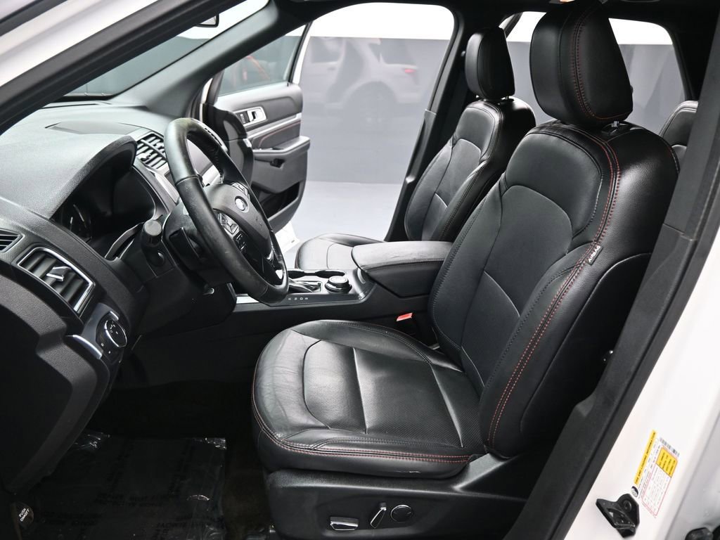 Certified 2018 Ford Explorer Sport image 10