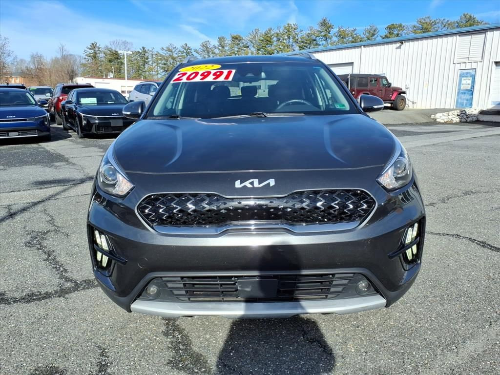 Used 2022 Kia Niro EX image 8
