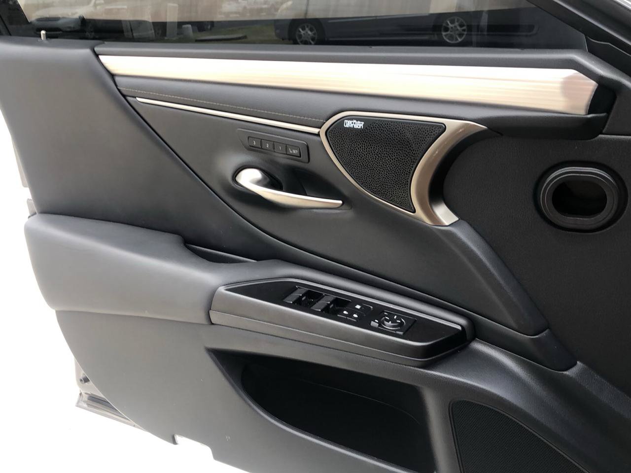 Used 2019 Lexus ES 350 F Sport w/ Accessory Package FWD image 23