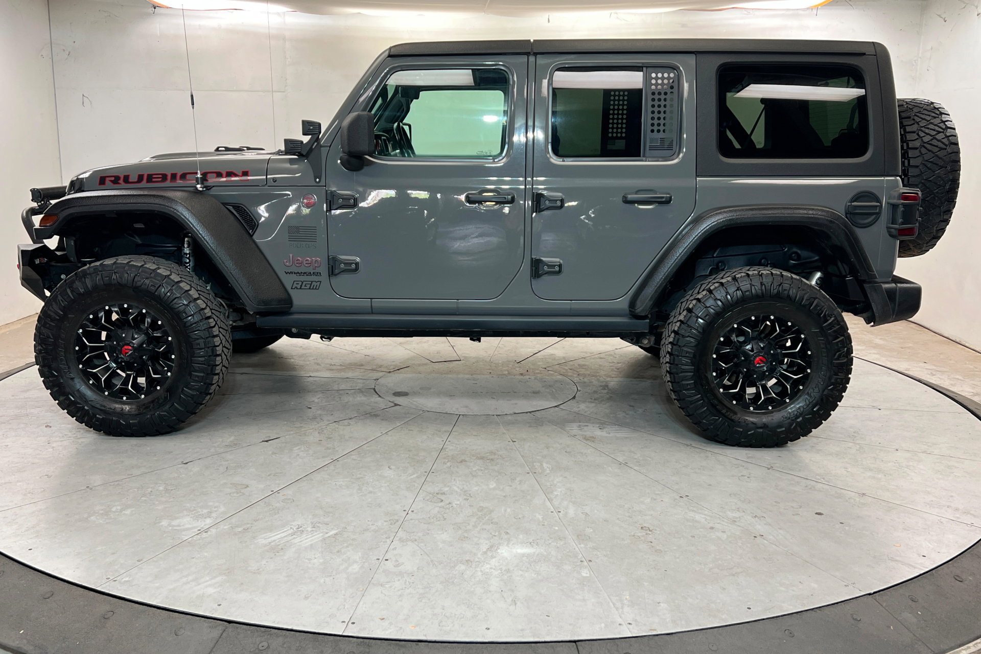 Used 2021 Jeep Wrangler Unlimited Rubicon image 2