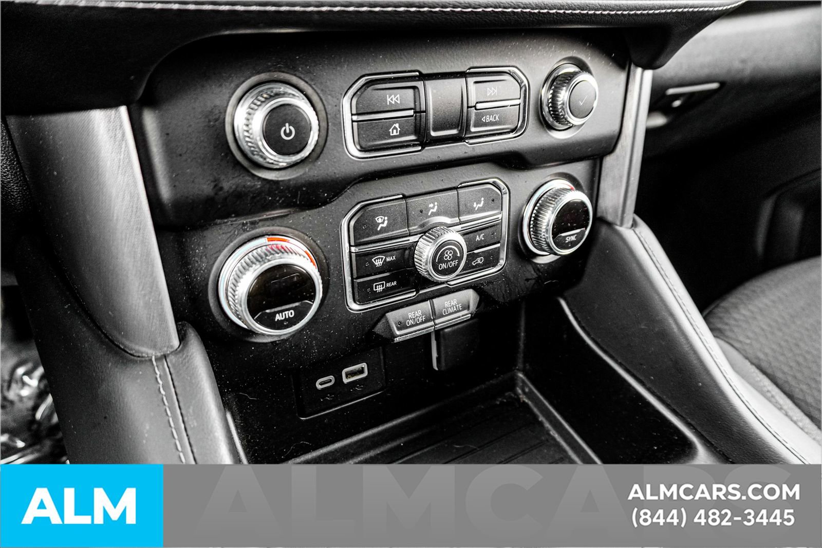 Used 2024 GMC Yukon SLE w/ LPO, Floor Liner Package image 44