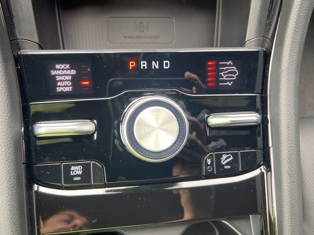 New 2025 Jeep Grand Cherokee L Overland w/ Luxury Tech Group IV image 43