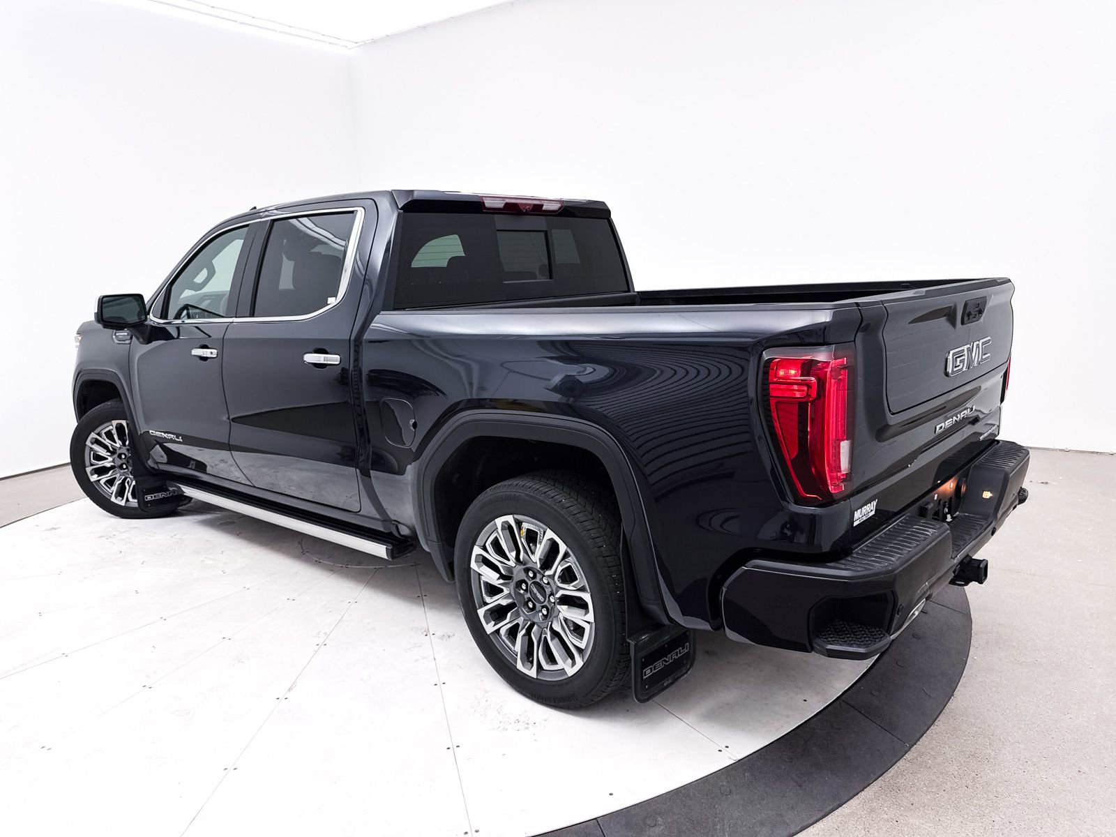 Used 2025 GMC Sierra 1500 Denali Ultimate image 2