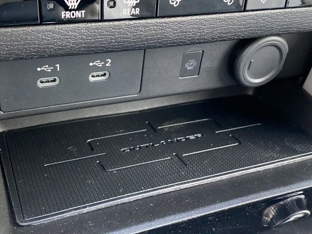 New 2026 Mitsubishi Outlander SE image 19