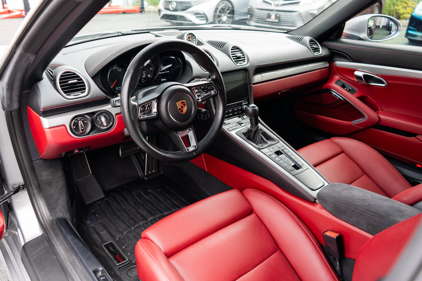 Used 2018 Porsche 718 Boxster GTS RWD image 10