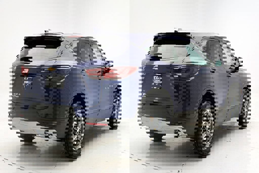 Used 2023 Chevrolet Blazer LT w/ Driver Confidence Package image 8