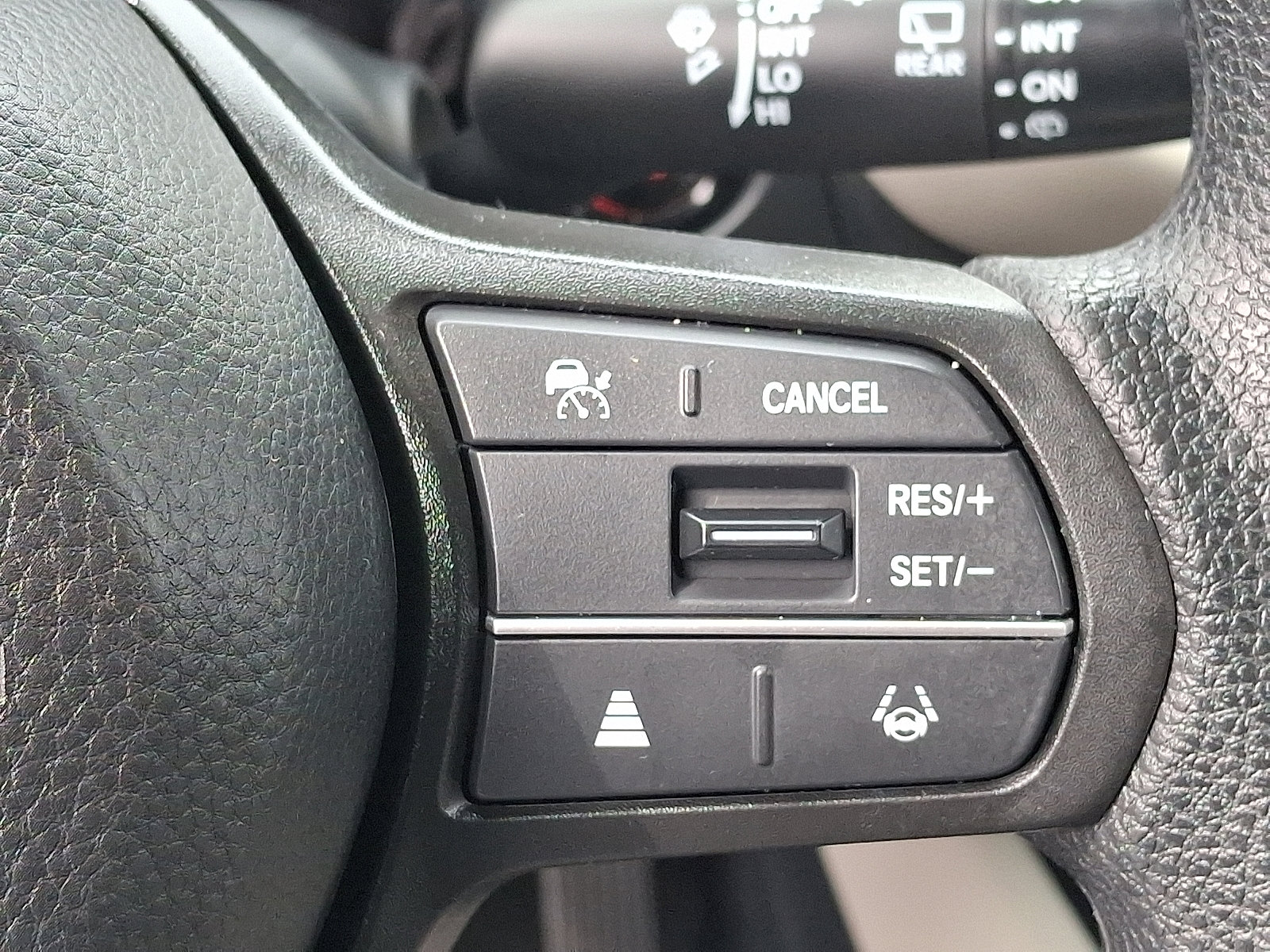 Certified 2024 Honda HR-V LX image 23