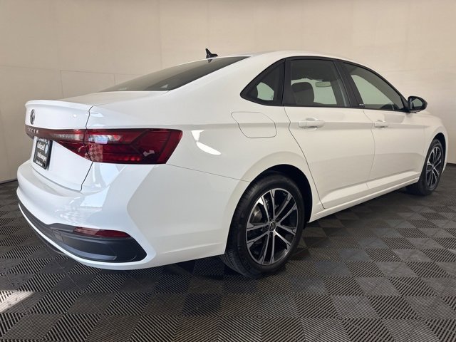 New 2025 Volkswagen Jetta Sport image 3