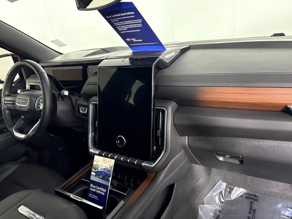 Used 2025 GMC Yukon XL Denali w/ Sun & Power Step Package image 40