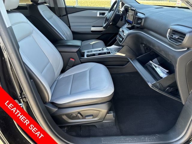 Used 2021 Ford Explorer XLT w/ Equipment Group 202A image 15