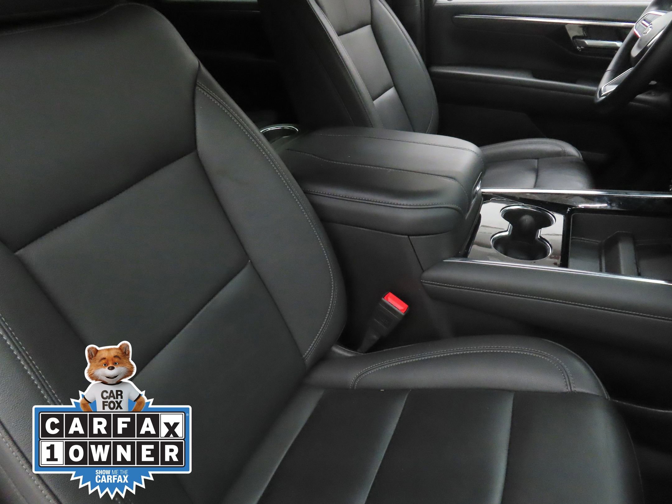 Used 2025 Chevrolet Suburban Z71 AWD/4WD image 25