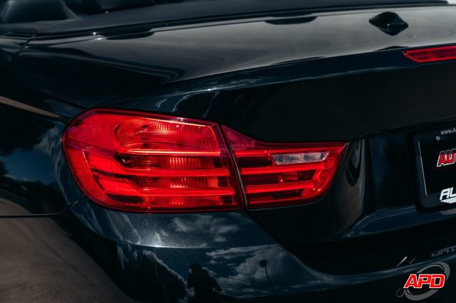 Used 2015 BMW M4 Convertible image 45