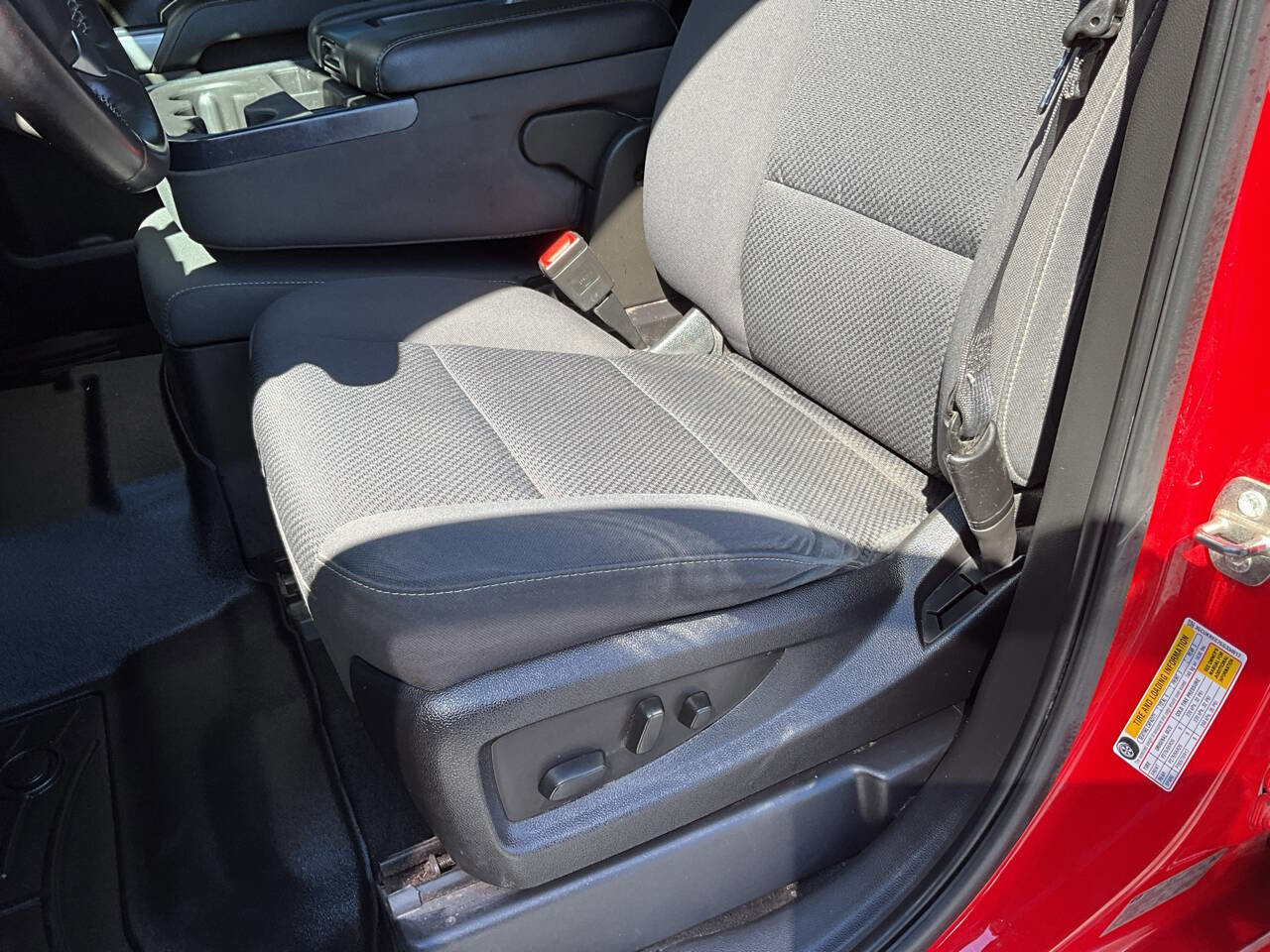 Used 2016 Chevrolet Silverado 1500 LT w/ All Star Edition image 29