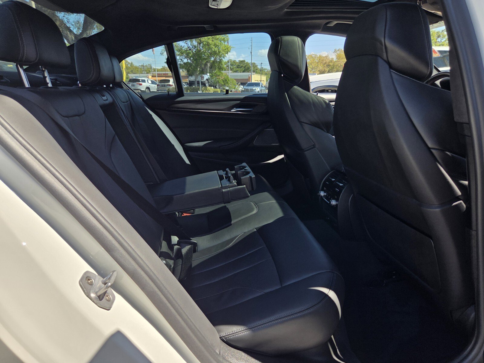 Used 2018 BMW M5 w/ Executive Package image 16