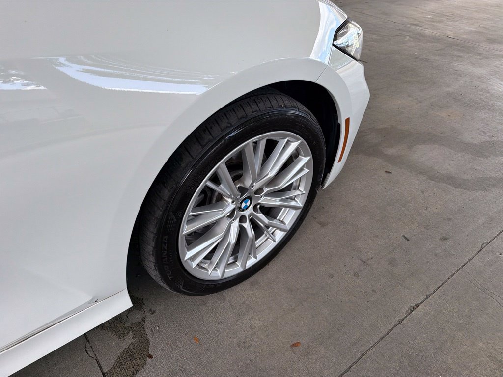 Used 2024 BMW 330i Sedan w/ Convenience Package RWD image 22
