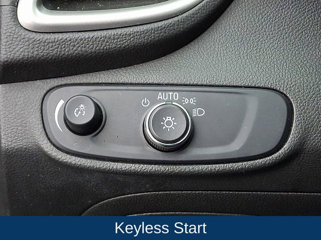 Used 2017 Chevrolet Trax LT w/ LT Convenience Package image 11