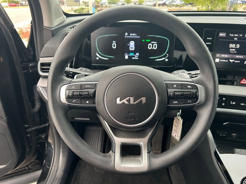 Used 2023 Kia Sportage LX image 10