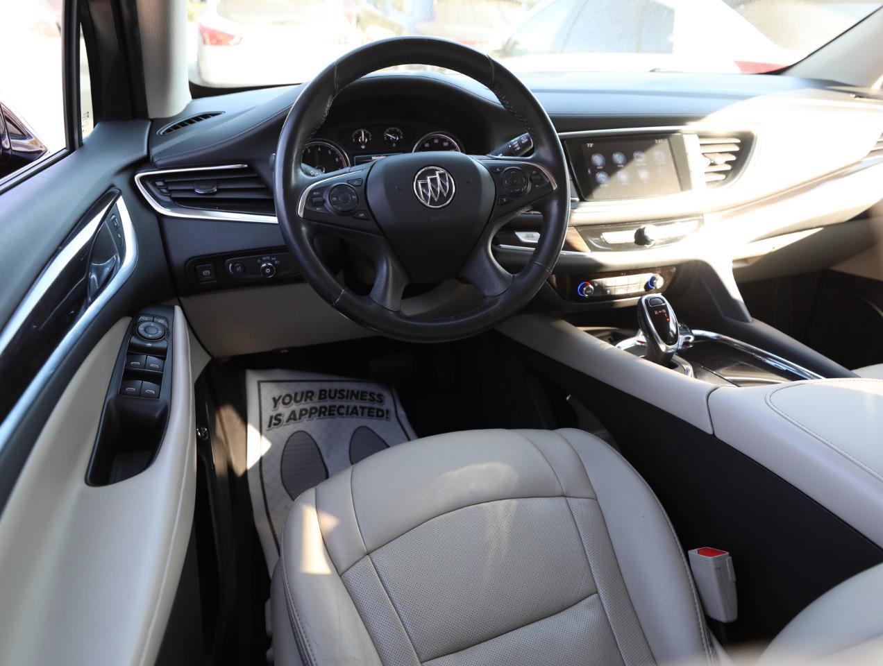 Used 2018 Buick Enclave Essence FWD image 15