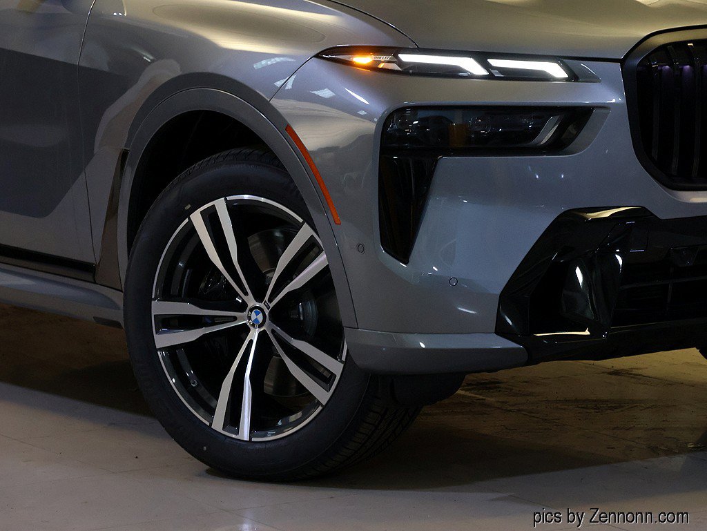 New 2027 BMW X7 xDrive40i w/ Executive Package AWD/4WD image 3