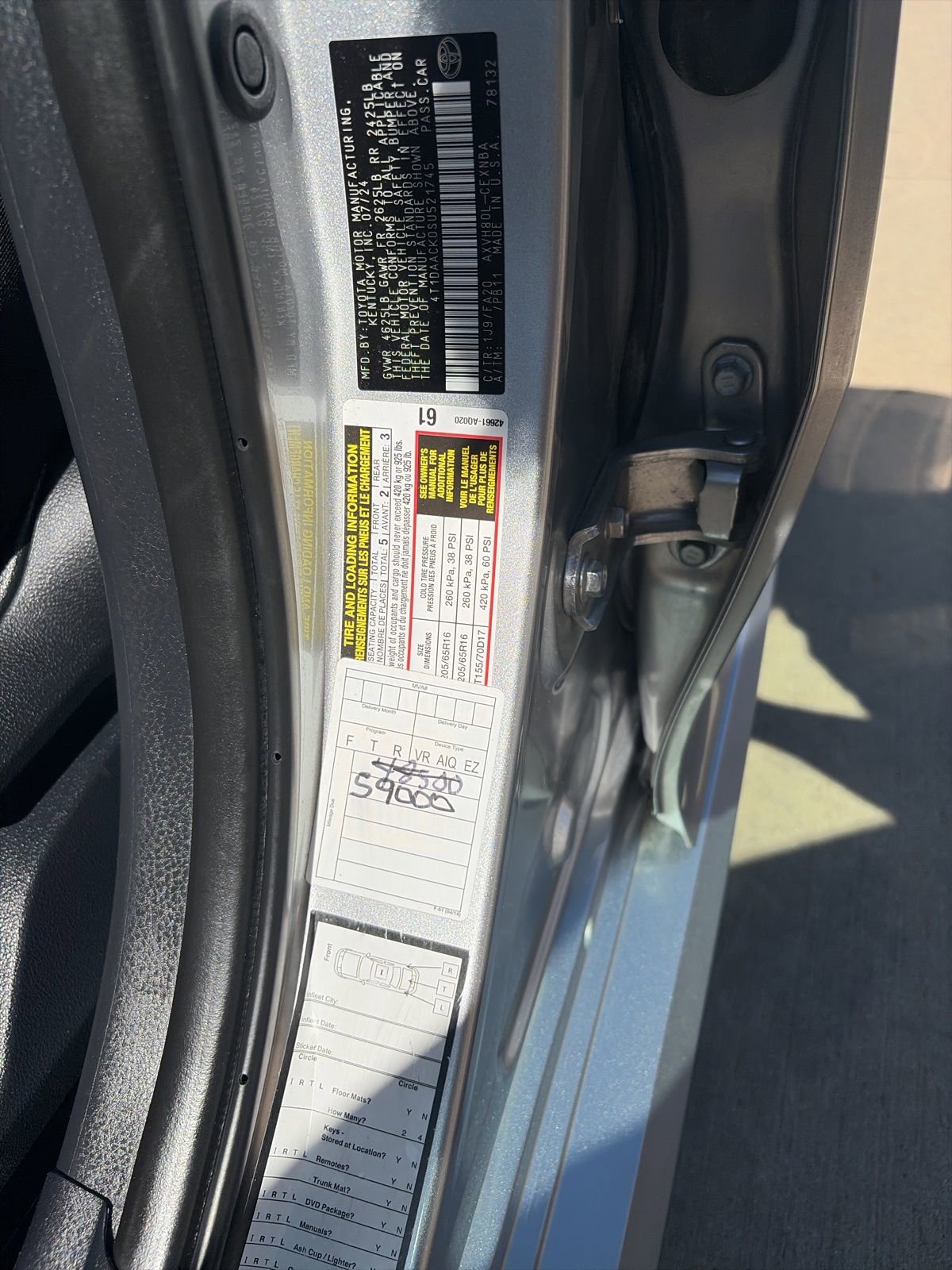 Used 2025 Toyota Camry LE FWD image 23