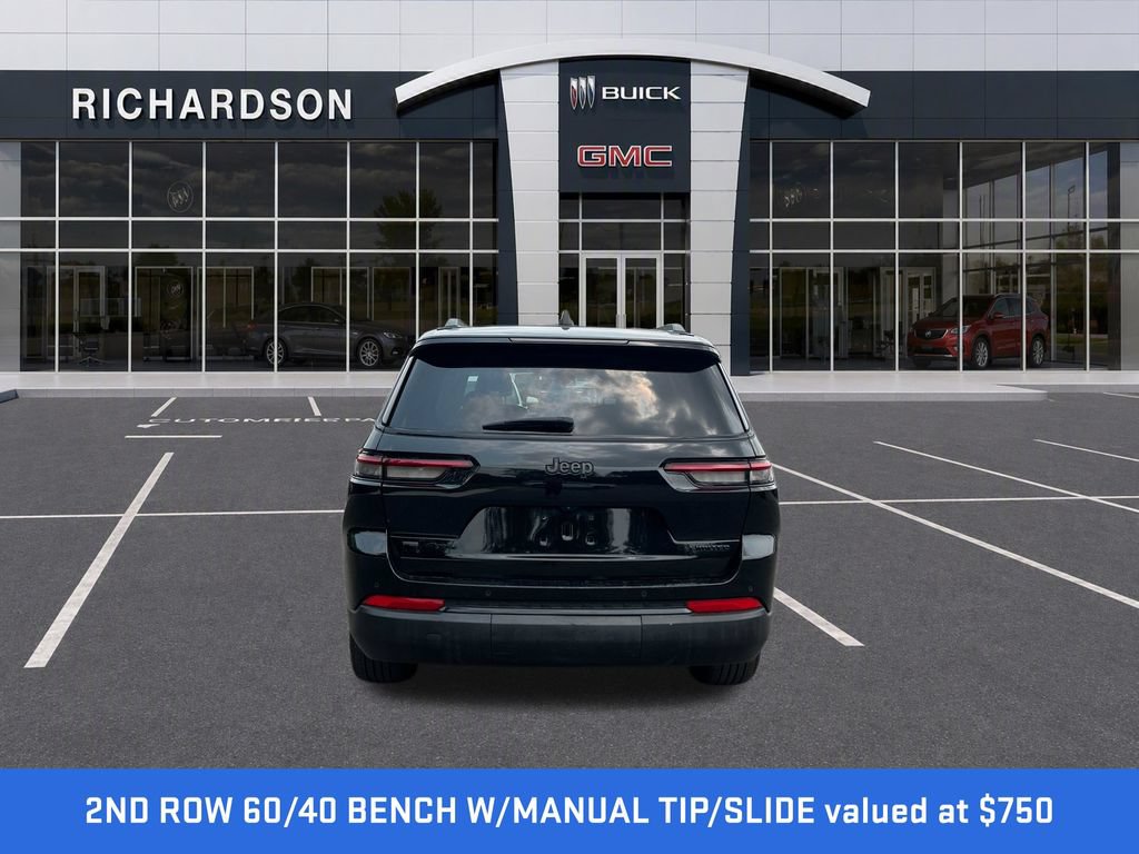 Used 2023 Jeep Grand Cherokee L Limited w/ Black Appearance Package AWD/4WD image 4