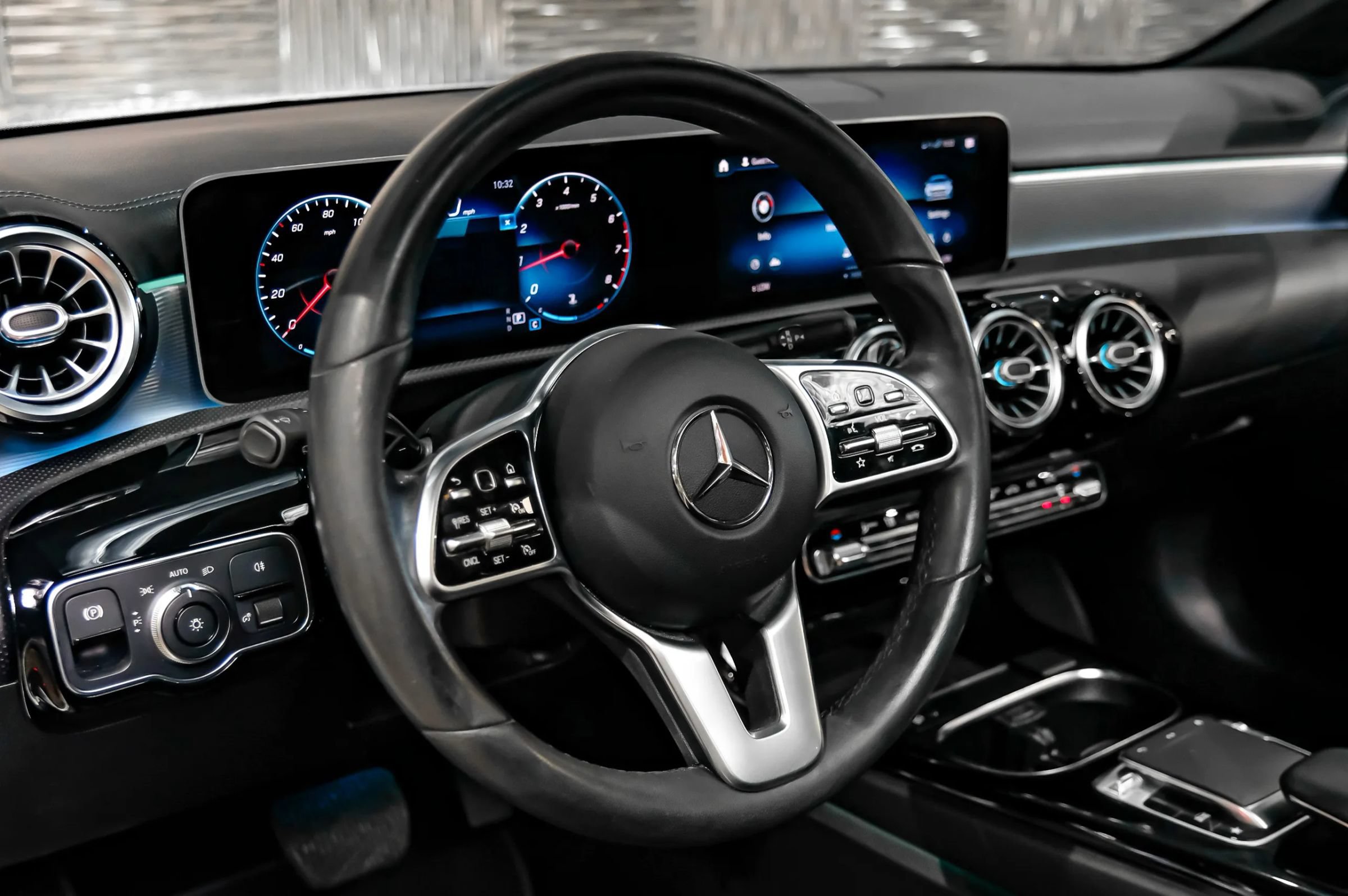 Used 2020 Mercedes-Benz CLA 250 image 18