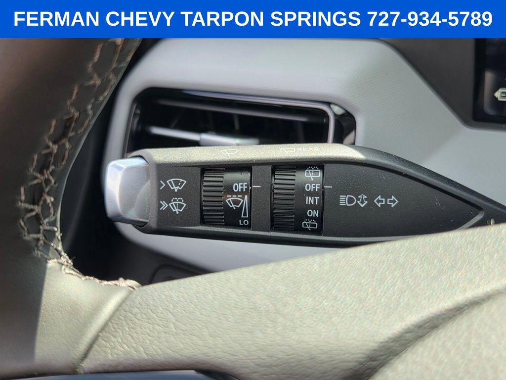 New 2027 Chevrolet Bolt LT w/ Comfort Package FWD image 30