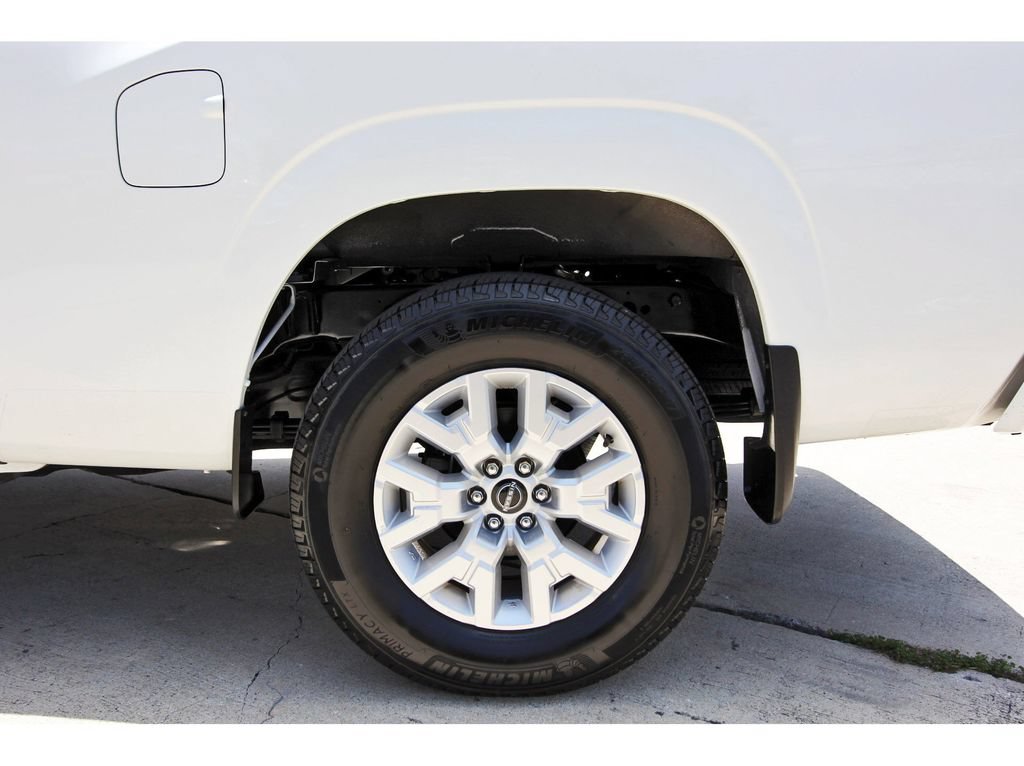 Used 2024 Nissan Frontier SV w/ SV Convenience Package AWD/4WD image 31