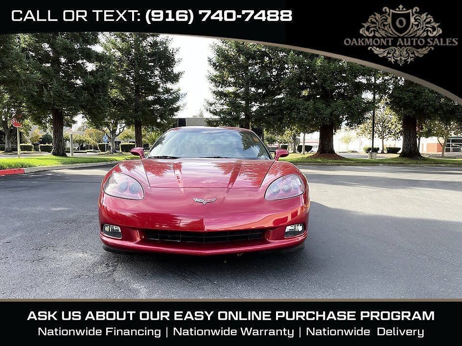 Used 2005 Chevrolet Corvette Coupe w/ Preferred Equipment Group RWD image 2