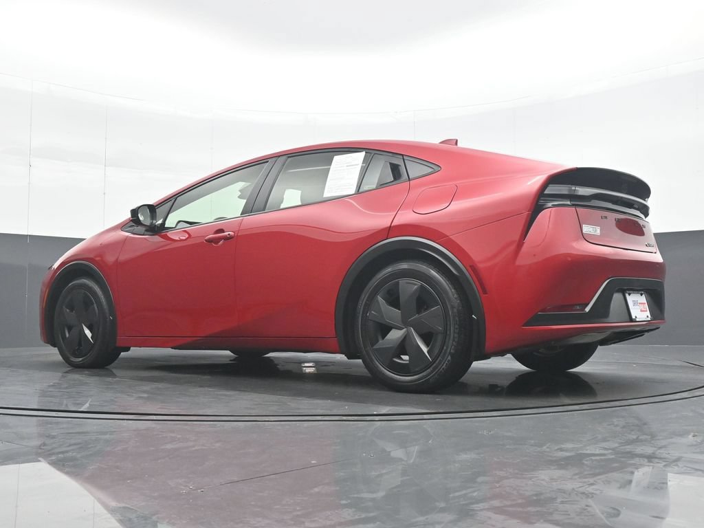 Used 2023 Toyota Prius Prime FWD image 32