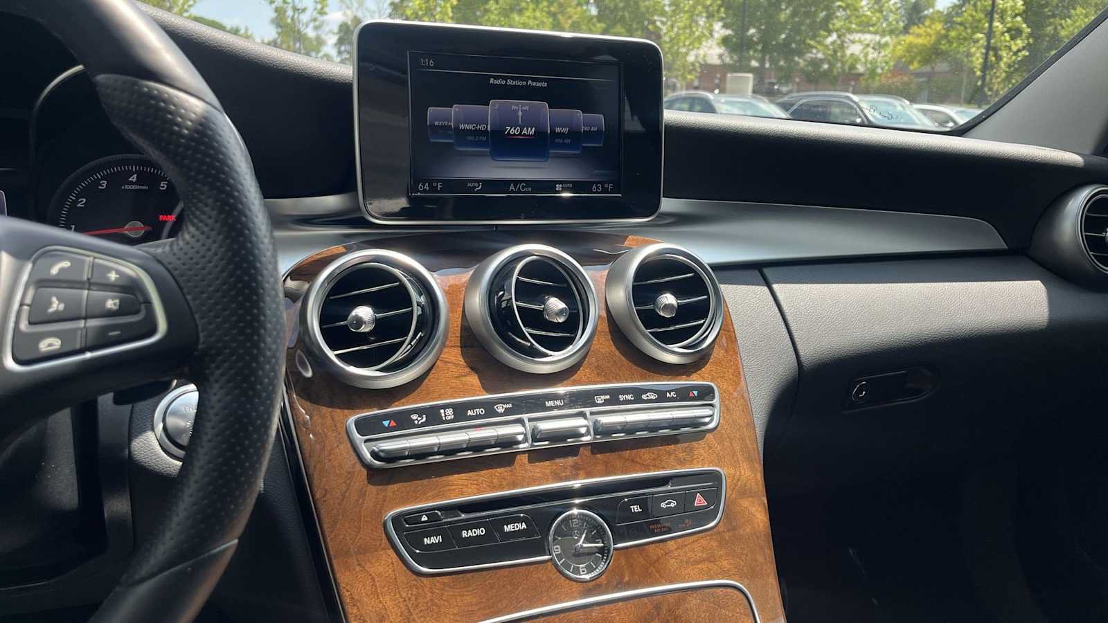 Used 2017 Mercedes-Benz C 300 4MATIC Sedan image 40