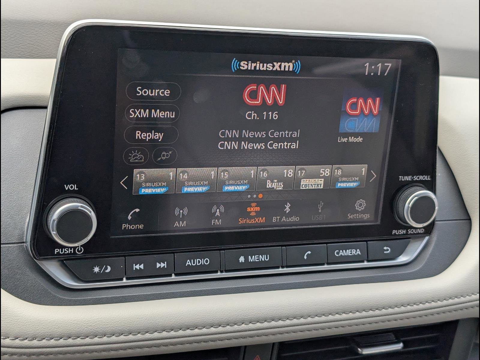 Used 2026 Nissan Rogue SV w/ SV Premium Package image 15