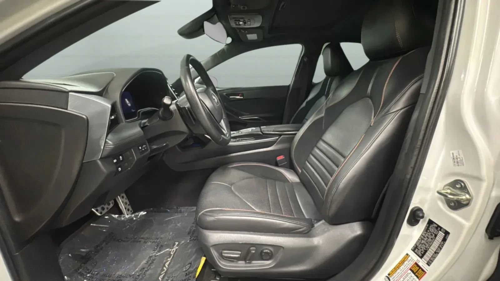 Used 2019 Toyota Avalon XSE w/ Carpet Mat Package FWD image 37