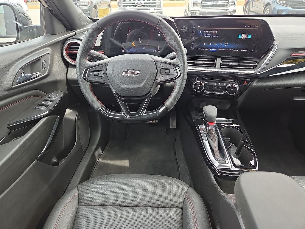 Used 2026 Chevrolet Trax RS w/ Sunroof Package FWD image 18